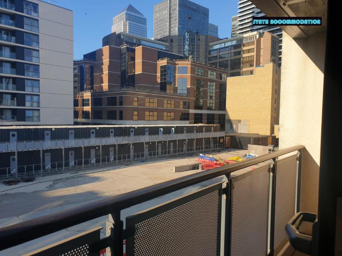 80S Retro 1Bed Studio Serviced Apartment Canary Wharf Perfect For Solo & Couple Travellers Londres Extérieur photo