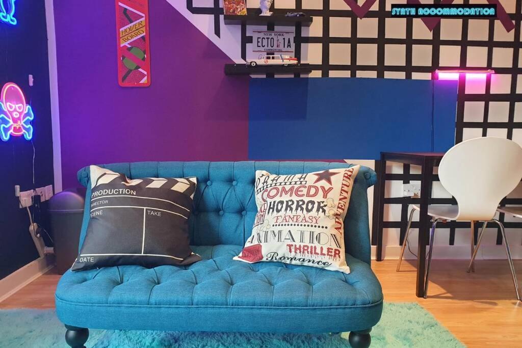 80S Retro 1Bed Studio Serviced Apartment Canary Wharf Perfect For Solo & Couple Travellers Londres Extérieur photo